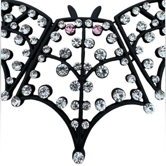 BETSEY JOHNSON SET Halloween Black Bat Crystal-Studded Necklace & Earrings NWT - Picture 3 of 7